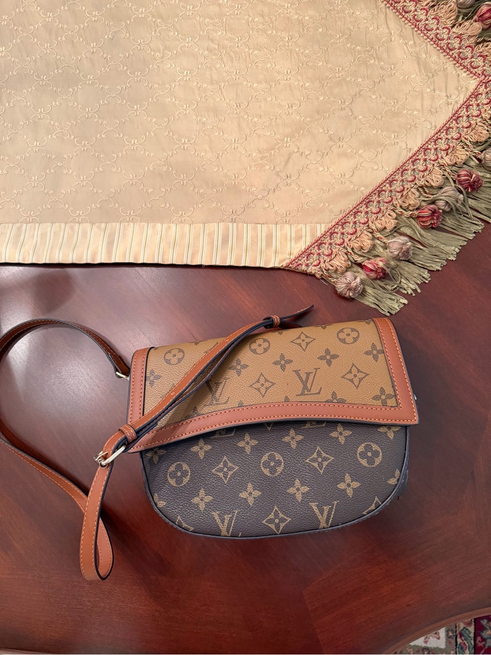 Monogram Purse with strap. Very Good Condition! - Picture 8 of 11